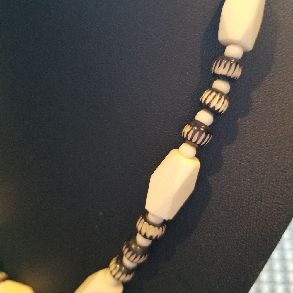 Handmade Necklace. - Picture 9 of 13